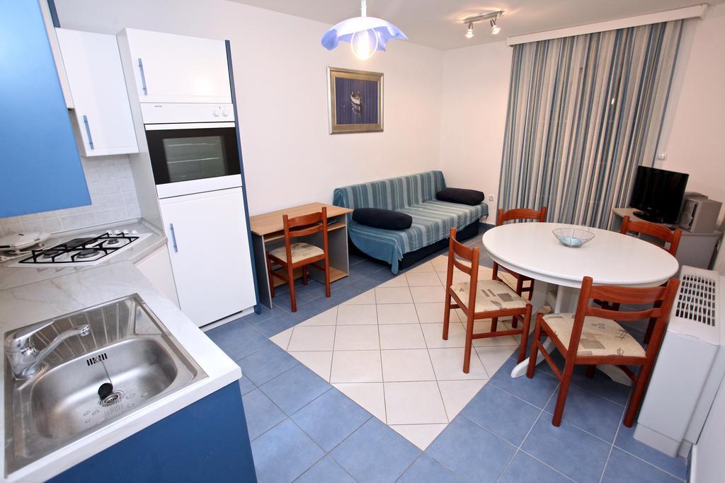 Vila Smirna Sveti Filip i Jakov Habitación foto