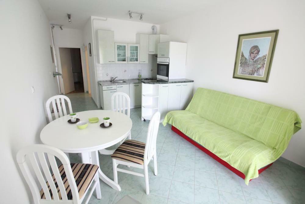 Vila Smirna Sveti Filip i Jakov Exterior foto